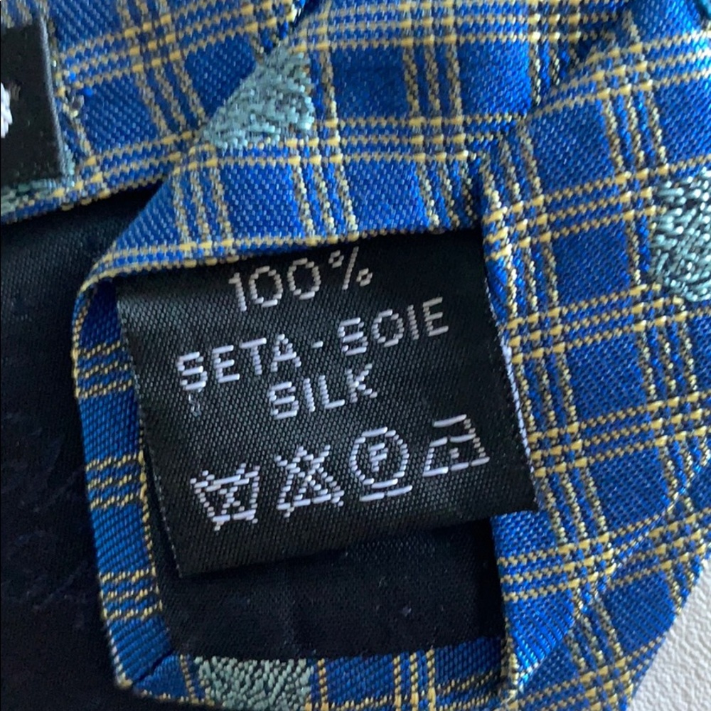 Versace tie - Picture 4 of 4